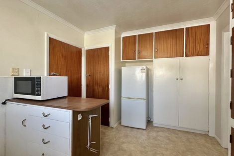 Photo of property in 42 Gibbons Street, Upper Hutt Central, Upper Hutt, 5018