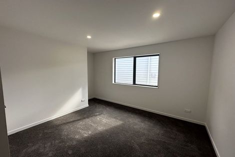 Photo of property in 8b Lynn Road, Bayview, Auckland, 0629