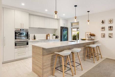 Photo of property in 5 Hanlow Place, Pyes Pa, Tauranga, 3112