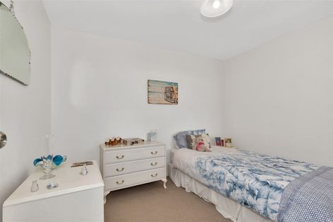 Photo of property in 32 Chamberlain Avenue, Amberley, 7481