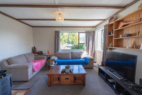 Photo of property in 39 Home Street, Manapouri, 9679