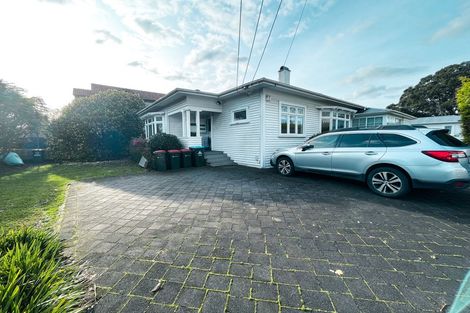 Photo of property in 57 Omahu Road, Greenlane, Auckland, 1051