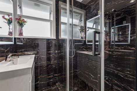 Photo of property in 11a Ellen Street, Manurewa East, Auckland, 2102