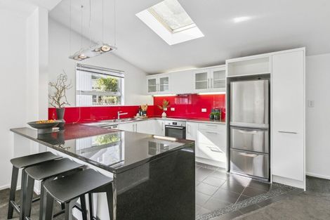 Photo of property in 51b Herald Street, Berhampore, Wellington, 6023