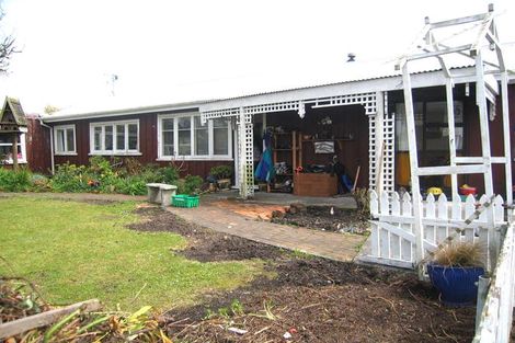 Photo of property in 9 Front Miranda Road, Waitakaruru, Thames, 3576