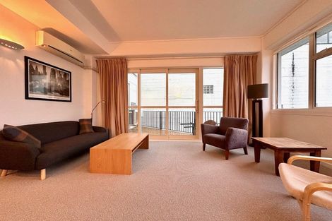 Photo of property in De Vere Apartments, 4/23 Tennyson Street, Te Aro, Wellington, 6011