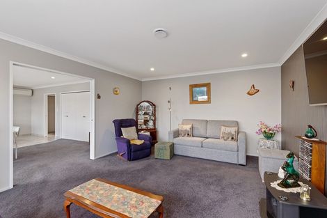 Photo of property in 11 Awa Place, Rangiora, 7400