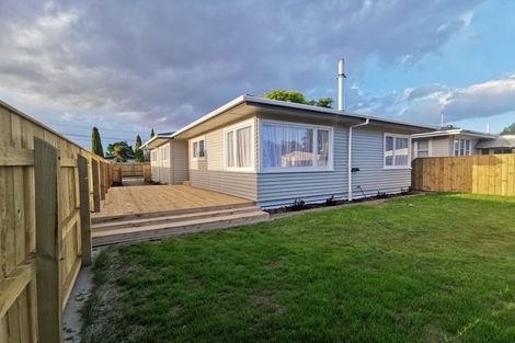 Photo of property in 71 Makora Road, Masterton, 5810