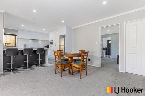 Photo of property in 54 Etherton Drive, Weymouth, Auckland, 2103
