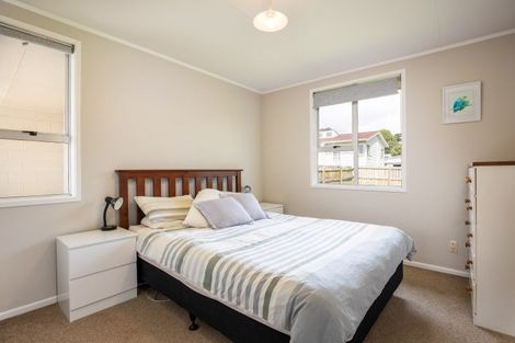 Photo of property in 119 Riversdale Drive, Merrilands, New Plymouth, 4312