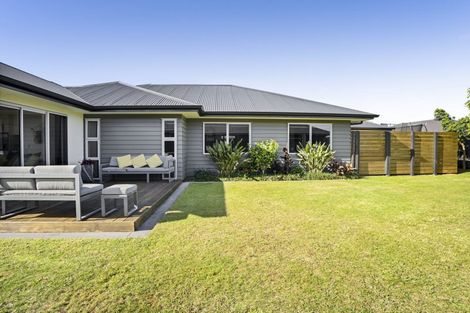 Photo of property in 18 Rawiri Drive, Bell Block, New Plymouth, 4312