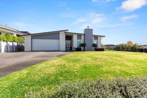 Photo of property in 6 Louise Drive, Ohauiti, Tauranga, 3112