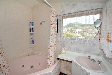 Photo of property in 31 Kinmont Crescent, Kinmont Park, Mosgiel, 9024