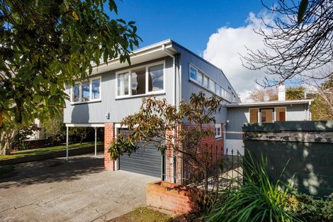 Photo of property in 19 Sheffield Street, Awapuni, Palmerston North, 4412