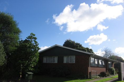 Photo of property in 26 Halswell Crescent, Westbrook, Palmerston North, 4412