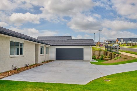 Photo of property in 7 Kerr Crescent, Patumahoe, Pukekohe, 2679