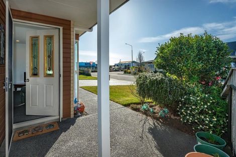 Photo of property in Rivertown Villas, 150 Williams Street, Kaiapoi, 7630