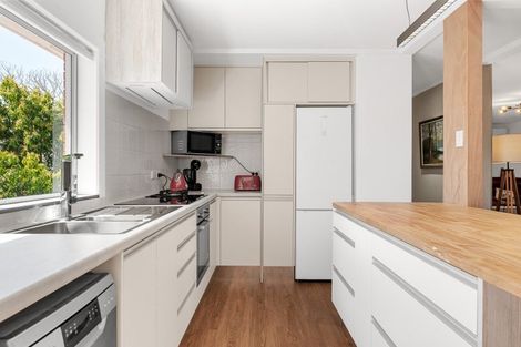 Photo of property in 118 Sandwich Road, St Andrews, Hamilton, 3200