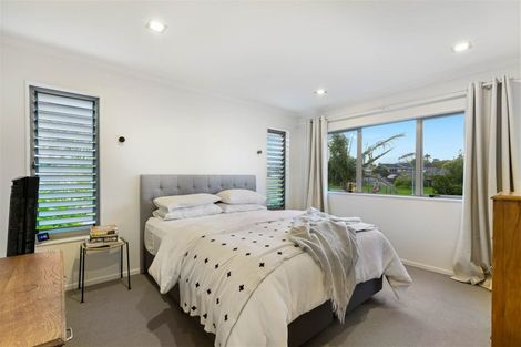 Photo of property in 1 Walton Street, Red Beach, 0932