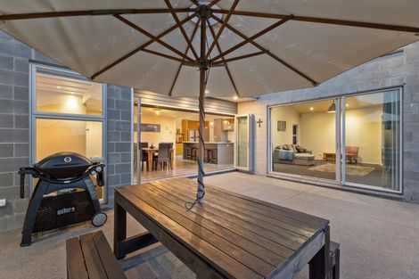 Photo of property in 61 Karamea Street, Whalers Gate, New Plymouth, 4310