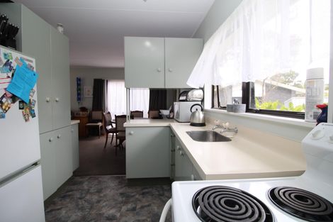 Photo of property in 32b Aquarius Drive, Kawaha Point, Rotorua, 3010