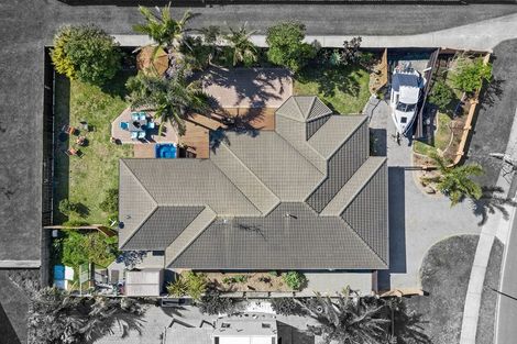 Photo of property in 42 Tuihana Drive, Papamoa Beach, Papamoa, 3118