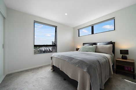 Photo of property in 7/30b Westgate Drive, Massey, Auckland, 0614