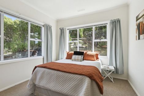 Photo of property in 44 Raroa Terrace, Tawa, Wellington, 5028