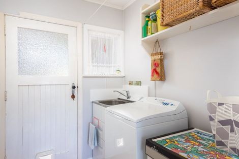 Photo of property in 148 Pembroke Street, Westown, New Plymouth, 4310