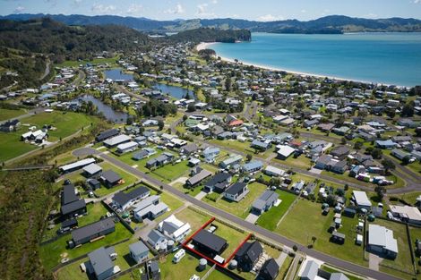 Photo of property in 13 Navigation Drive, Cooks Beach, Whitianga, 3591