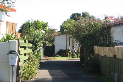 Photo of property in 36 Seaward Place, Wattle Downs, Auckland, 2103