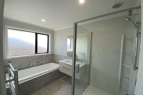 Photo of property in 6 Faber Place, Rototuna North, Hamilton, 3210