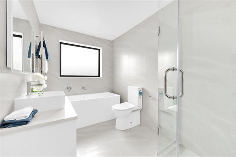 Photo of property in 96 Ksenia Drive, Flat Bush, Auckland, 2019