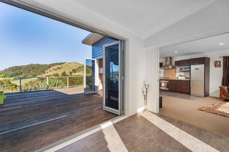 Photo of property in 16 Tironui Place, Whitianga, 3510