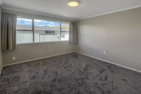 Photo of property in 12 Lockhart Avenue, Milson, Palmerston North, 4414