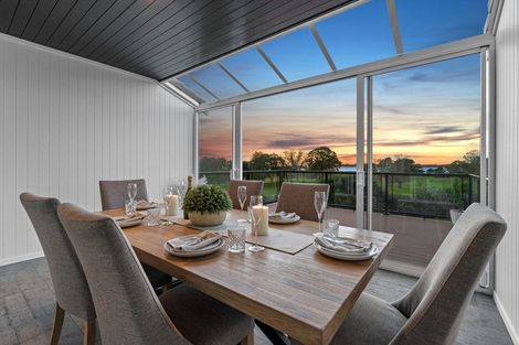 Photo of property in 61 Links View Drive, Omokoroa, 3114