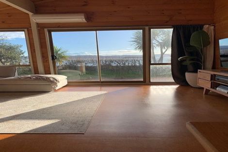 Photo of property in 251 Marine Parade, Eastbourne, Lower Hutt, 5013