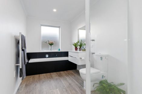 Photo of property in 55 Awataha Crescent, Pyes Pa, Tauranga, 3110