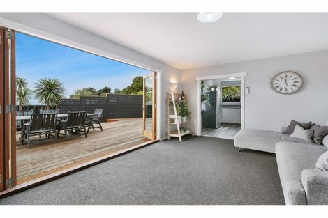Photo of property in 1/6 Jade Place, Parklands, Christchurch, 8083