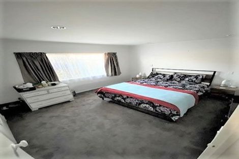 Photo of property in 17 Dennis Taylor Court, Paraparaumu, 5032