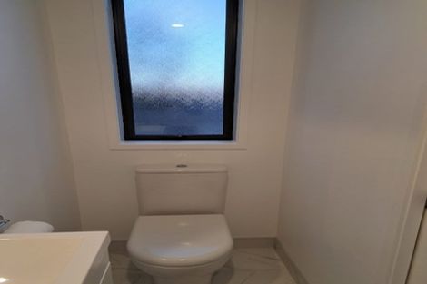 Photo of property in 2/3 Fairdale Place, Birkdale, Auckland, 0626