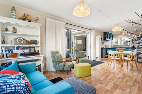 Photo of property in 108a Riverview Road, Whangamata, 3620