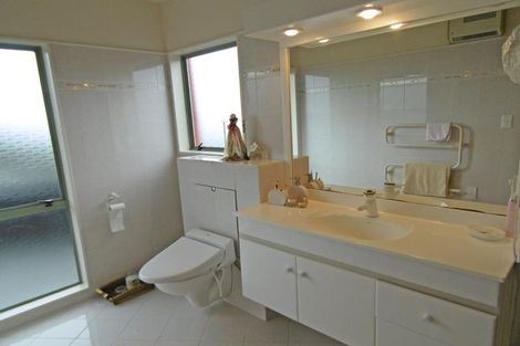 Photo of property in 166 Mellons Road, Mellons Bay, Auckland, 2014