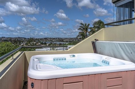 Photo of property in 3 Ashburn Close, Orewa, 0931