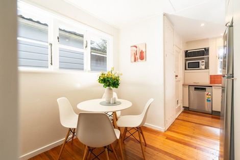Photo of property in 11 Warwick Street, Wilton, Wellington, 6012