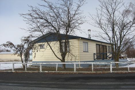 Photo of property in 4 Jollie Road, Twizel, 7901