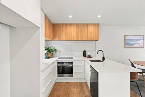 Photo of property in 33a Oxley Avenue, St Albans, Christchurch, 8014