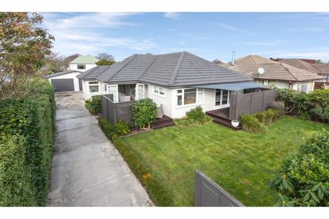 Photo of property in 220 Knowles Street, St Albans, Christchurch, 8052