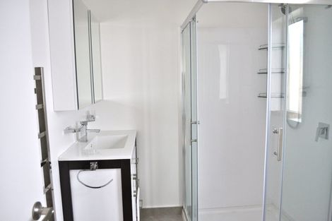 Photo of property in 8 Kopiko Way, Brooklyn, Wellington, 6021