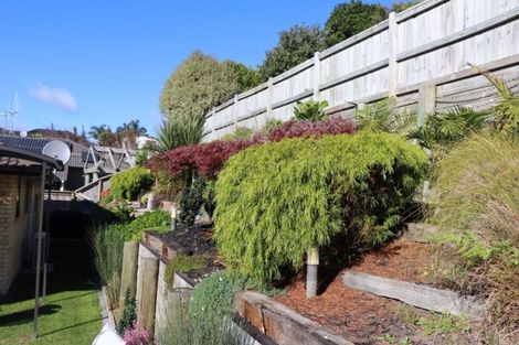 Photo of property in 18 Waipuna Grove, Welcome Bay, Tauranga, 3112